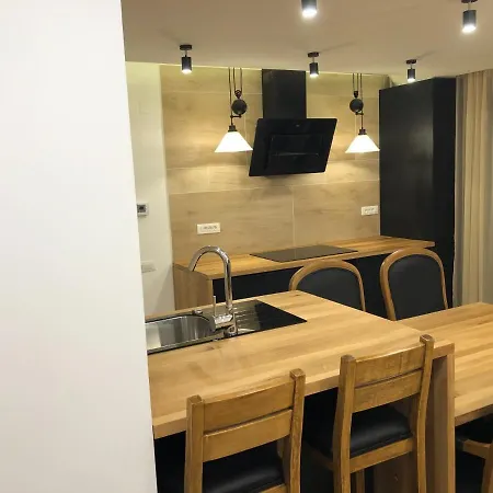 New Luxury Central 5b * Брашов